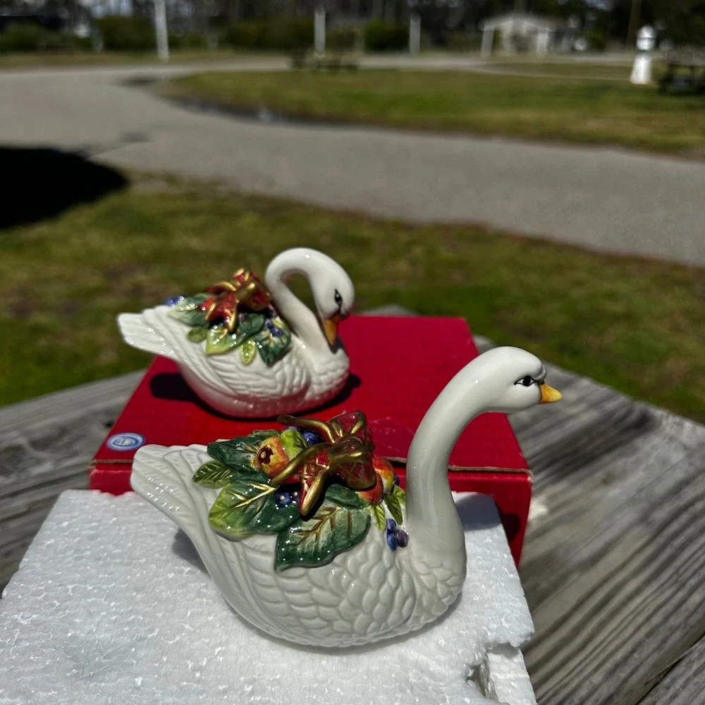 Fitz and Floyd Porcelain Swan Salt and Pepper Shakers